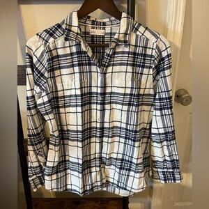 Croft & Barrow Navy and White Plaid Button-Down Shirt